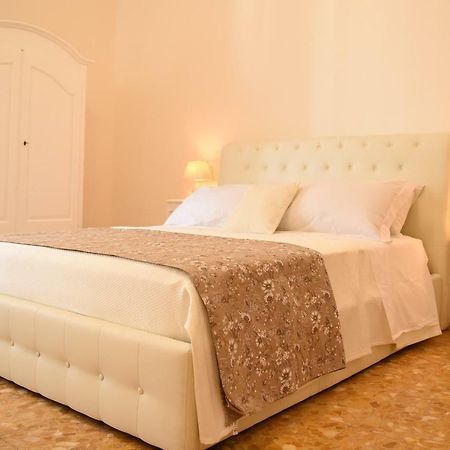 B&B Bonnes Suites 나폴리 외부 사진