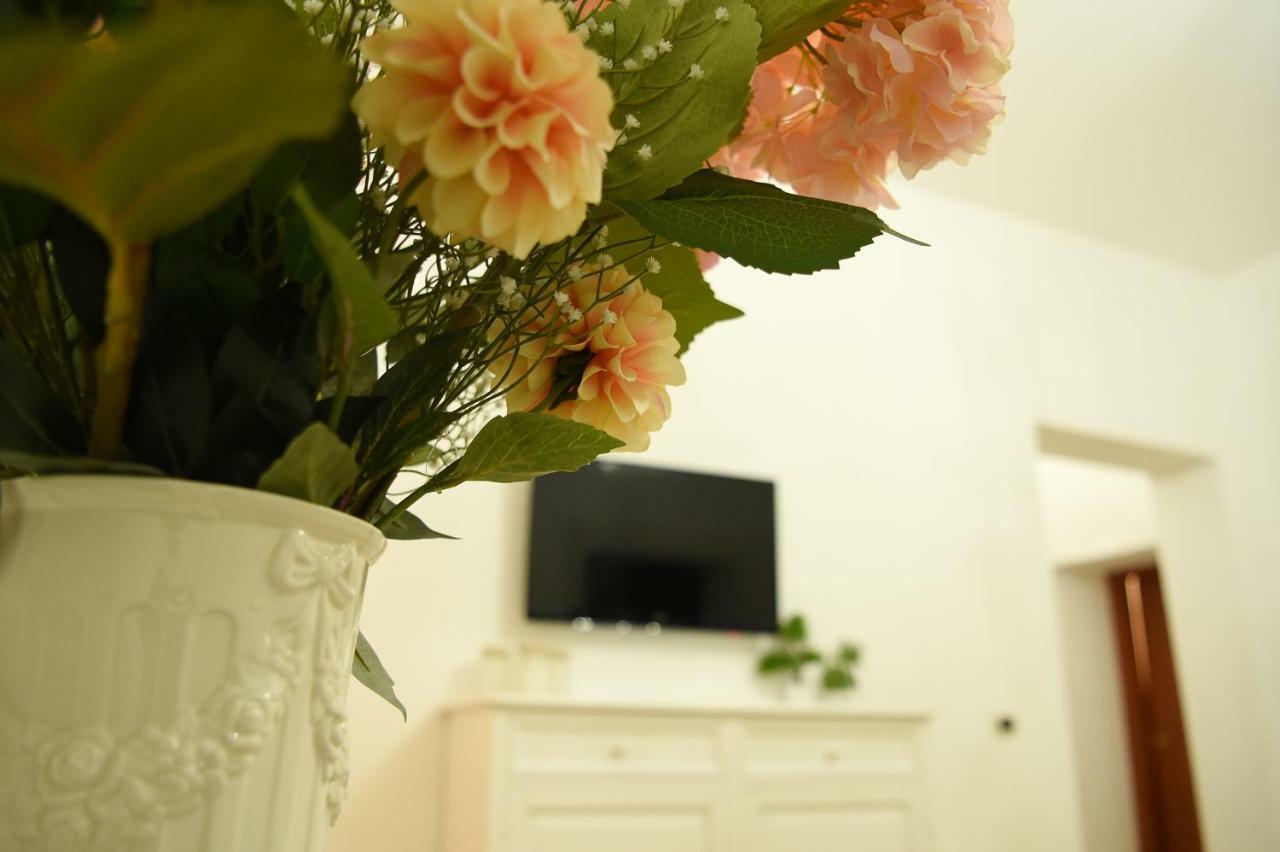 B&B Bonnes Suites 나폴리 외부 사진