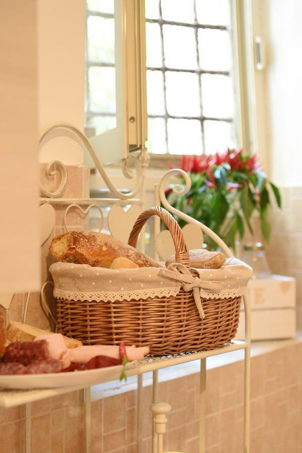 B&B Bonnes Suites 나폴리 외부 사진